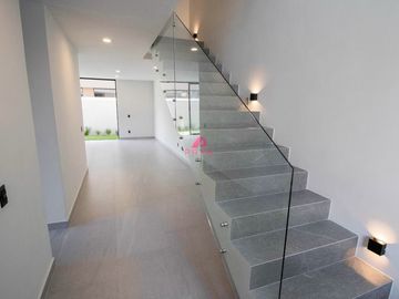 Casa  en venta en coto Abeto , Parques Vallarta , Zapopan  ,Jal