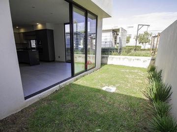 Casa  en venta en coto Abeto , Parques Vallarta , Zapopan  ,Jal