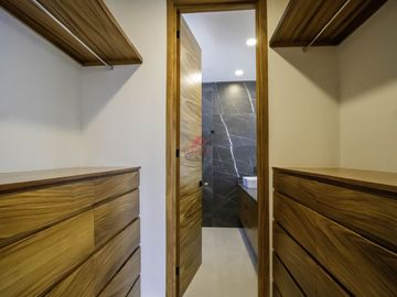 Casa  en venta en coto Abeto , Parques Vallarta , Zapopan  ,Jal