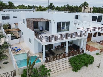 Casa en venta en Primera Fila en Chelem - HI2411335