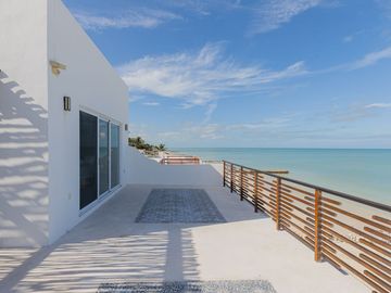 Casa en venta en Primera Fila en Chelem - HI2411335