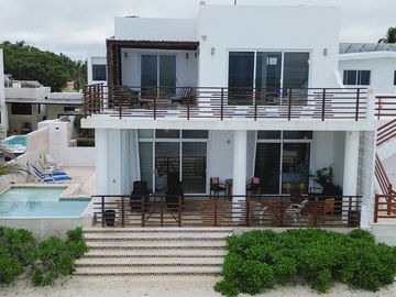 Casa en venta en Primera Fila en Chelem - HI2411335