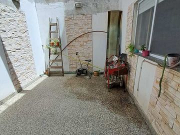 Casa PH en venta en Lanus Oeste