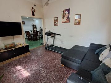 Casa PH en venta en Lanus Oeste