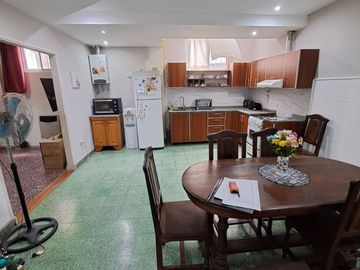 Casa PH en venta en Lanus Oeste