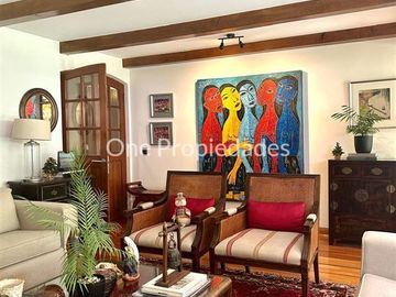 Casa en Venta en Casa Remodelada en Venta | Camino del Yunque | Lo Barnechea | One Propiedades