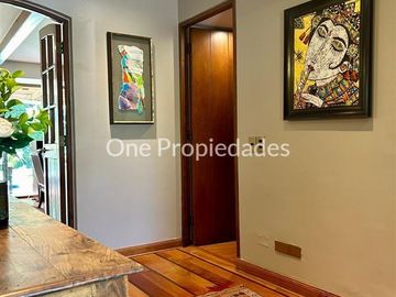 Casa en Venta en Casa Remodelada en Venta | Camino del Yunque | Lo Barnechea | One Propiedades