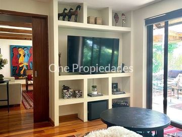 Casa en Venta en Casa Remodelada en Venta | Camino del Yunque | Lo Barnechea | One Propiedades