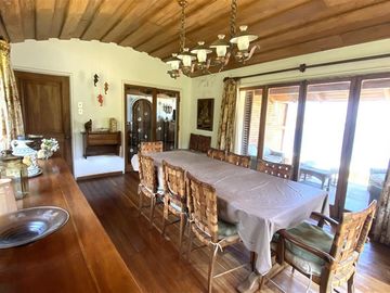 Casa en Venta en Frente a la playa de Zapallar