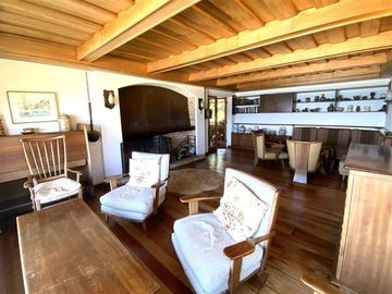 Casa en Venta en Frente a la playa de Zapallar