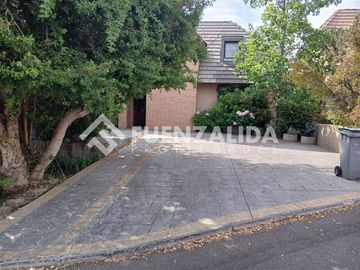 Casa en Venta en Condominio Puerta Azul