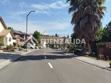 Casa en Venta en Macul Alto/Camino del paisaje