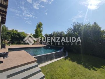 Casa en Venta en Macul Alto/Camino del paisaje
