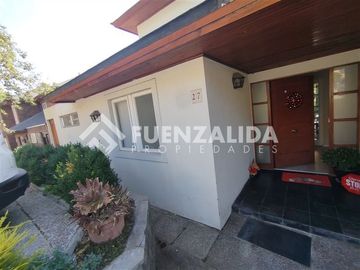 Casa en Venta en Macul Alto/Camino del paisaje