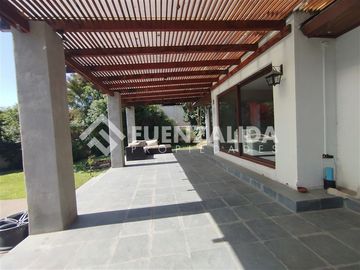 Casa en Venta en Macul Alto/Camino del paisaje