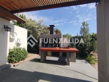 Casa en Venta en Macul Alto/Camino del paisaje