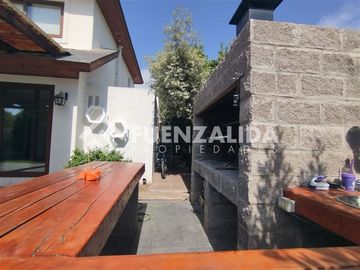 Casa en Venta en Macul Alto/Camino del paisaje
