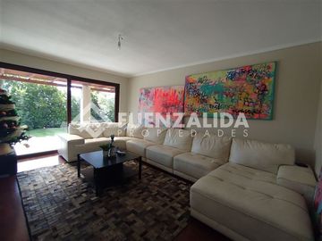 Casa en Venta en Macul Alto/Camino del paisaje
