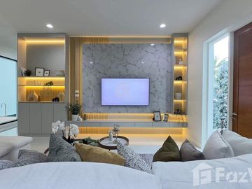 4 Bedroom Villa for sale at Baan Talay Pattaya