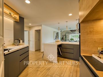 Sector Poniente, excelente casa de 1 piso, recién remodelada en condominio  con excelentes accesos. Agua propia