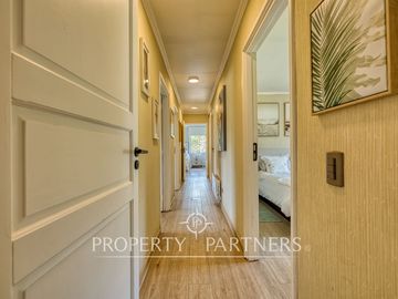 Sector Poniente, excelente casa de 1 piso, recién remodelada en condominio  con excelentes accesos. Agua propia