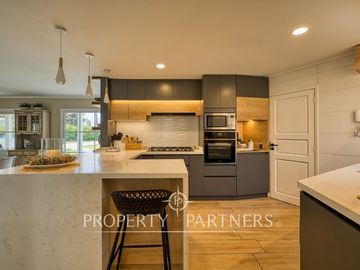 Sector Poniente, excelente casa de 1 piso, recién remodelada en condominio  con excelentes accesos. Agua propia