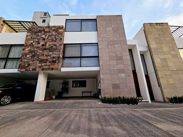 Casa en venta en Pedregal la Carcaña San Pedro Cholula Puebla