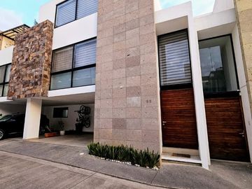 Casa en venta en Pedregal la Carcaña San Pedro Cholula Puebla