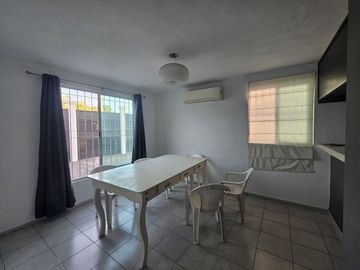 CASA EN VENTA SOBRE AVENIDA PRINCIPAL, CIUDAD CACUEL MERIDA.