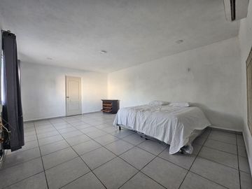 CASA EN VENTA SOBRE AVENIDA PRINCIPAL, CIUDAD CACUEL MERIDA.