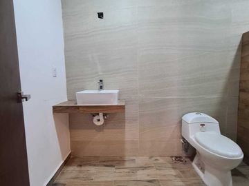 Casa en VENTA con doble altura LOMAS DE LA RIOJA
