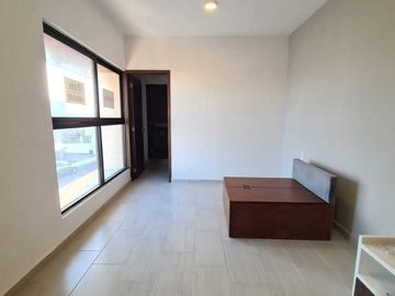 Casa en VENTA con doble altura LOMAS DE LA RIOJA