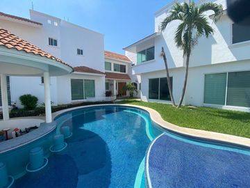 Casa CON ALBERCA en venta en Fracc. Playas del Conchal. ALVARADO, VER.