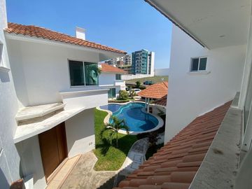 Casa CON ALBERCA en venta en Fracc. Playas del Conchal. ALVARADO, VER.