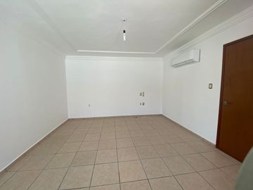 Casa CON ALBERCA en venta en Fracc. Playas del Conchal. ALVARADO, VER.
