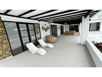 VENTA DE CASA CAMPESTRE EN TEBAIDA, QUINDO, COLOMBIA