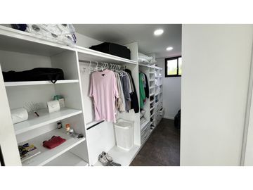 VENTA DE CASA CAMPESTRE EN TEBAIDA, QUINDO, COLOMBIA