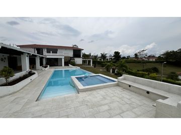 VENTA DE CASA CAMPESTRE EN TEBAIDA, QUINDO, COLOMBIA