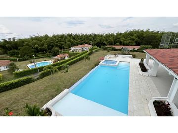 VENTA DE CASA CAMPESTRE EN TEBAIDA, QUINDO, COLOMBIA