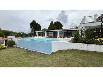 VENTA DE CASA CAMPESTRE EN TEBAIDA, QUINDO, COLOMBIA