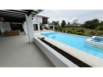 VENTA DE CASA CAMPESTRE EN TEBAIDA, QUINDO, COLOMBIA