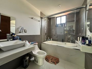 Casa en venta en Banthí, San Juan del Río, Querétaro.