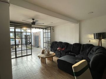Casa en venta en Banthí, San Juan del Río, Querétaro.
