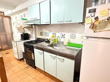 Amplio departamento de 2 dormitorios + dependencia, Laprida al 600, Barrio Norte