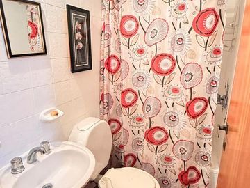 Amplio departamento de 2 dormitorios + dependencia, Laprida al 600, Barrio Norte