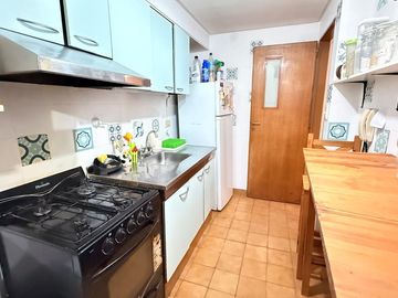 Amplio departamento de 2 dormitorios + dependencia, Laprida al 600, Barrio Norte