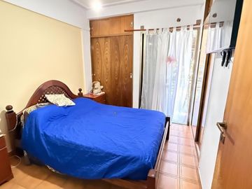 Amplio departamento de 2 dormitorios + dependencia, Laprida al 600, Barrio Norte