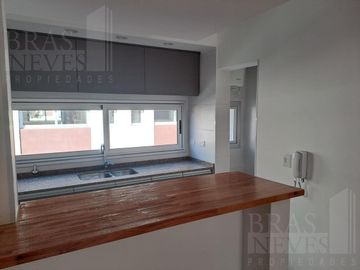 A ESTRENAR !! 3 amb. // SUITE// COCHERA // PARRILLA *  A 6 CUADRAS DE MAIPU