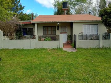 Casa en venta - 2 Dormitorios 1 Baño - San Clemente del Tuyú