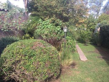 Chalet en Excelente Ubicación, Zona Residencial!!!!! Belgrano 141, Monte Grande.-